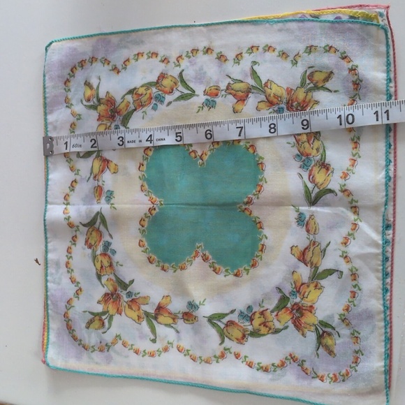 Vintage 60s Handkerchief Set Of 3 - Picture 6 of 6